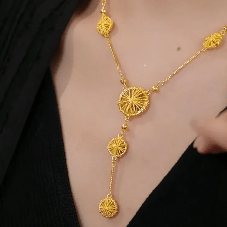 صورة سلسلة ذهب بدلاية دائرة وشرابة من زامبيل - Gold Circle Tassel Necklace